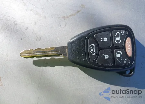 2006 Chrysler Town & Country Touring из США, поврежденный, VIN 2A4GP54L56R760008